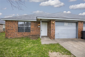 1716 S M St, Rogers, AR 72756