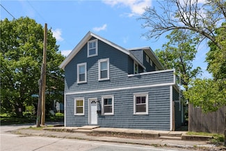 39 Fair St, Warwick, RI 02888