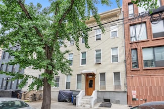 5-17 51st Ave, Long Island City, NY 11101