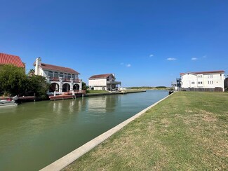 725 Kings Point Harbor, Corpus Christi, TX 78402