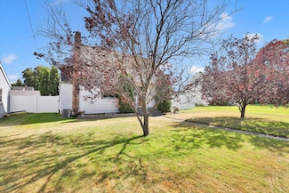 2633 W Crown Ave, Spokane, WA 99205