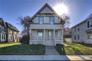 425 Broadway St, Eau Claire, WI 54703
