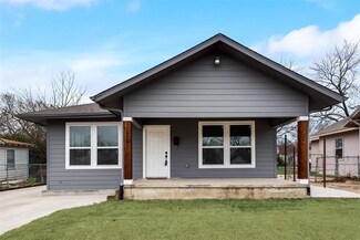 1474 E Myrtle St, Fort Worth, TX 76104