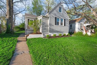 1054 Tuxedo Blvd, Saint Louis, MO 63119