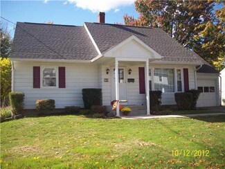 528 Davis Ave, Medina, NY 14103