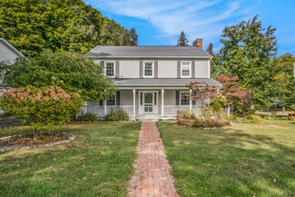 731 E Prospect St, Marshall, MI 49068