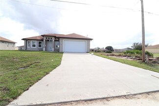 2909 25th St SW, Lehigh Acres, FL 33976