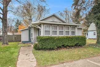 303 Jones St, Dowagiac, MI 49047