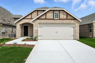 1157 Baker Bridge Dr, Forney, TX 75126