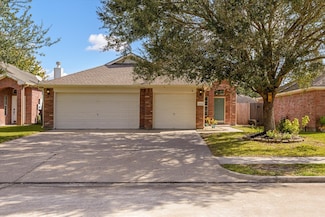 104 Laurel Meadow Ct, La Marque, TX 77568