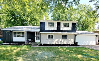 4918 Woodland Ln, Sylvania, OH 43560