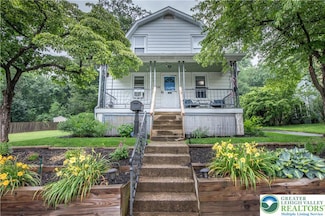 1008 N 7th St, Perkasie, PA 18944