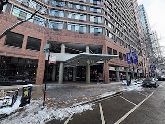 211 E Ohio St Unit 2405, Chicago, IL 60611