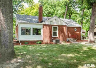 1116 44th St, Rock Island, IL 61201