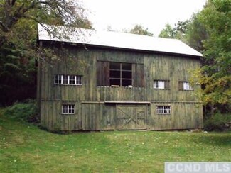 192 Lakeview Rd, Copake, NY 12516