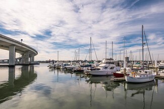33 Lockwood Dr Unit H-25, Charleston, SC 29401