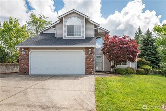 802 Edinburgh Ct, Kelso, WA 98626