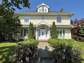 9 Beethoven St, Binghamton, NY 13905