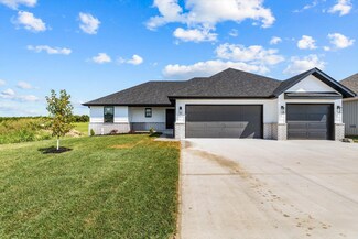 1362 S Antietam Rd, Republic, MO 65738