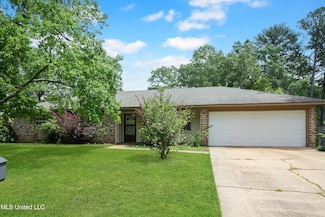 54 Willowbrook Ln, Brandon, MS 39042