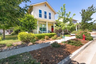 855 Fell St, Redding, CA 96001