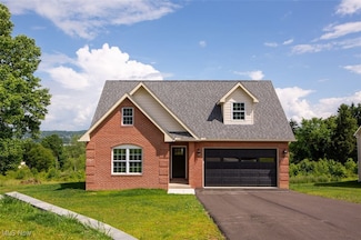 73 Retilly Dr, Coshocton, OH 43812