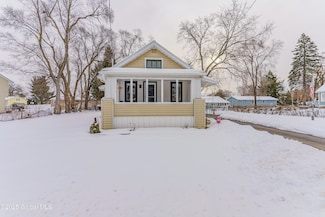 1069 Beverly St, Schenectady, NY 12306