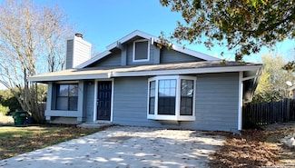 15013 Winter View Dr, San Antonio, TX 78247