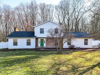 330 Parkview Dr, Smithville, OH 44677