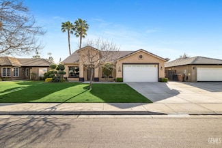 3606 Azure Dr, Bakersfield, CA 93312