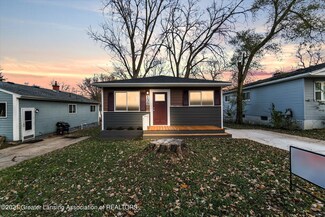 138 Brynford Ave, Lansing, MI 48917