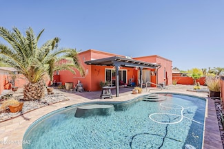 241 W Calle McCleary, Green Valley, AZ 85614