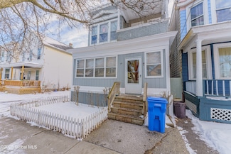 33 Bertha St, Albany, NY 12209