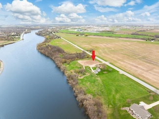 0 Lost Dauphin Unit 50307768, Wrightstown, WI 54180