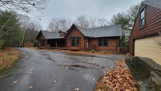 6 Cyrus Rd, Mount Desert, ME 04660