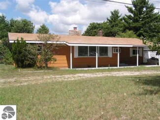1131 N Huron Rd, East Tawas, MI 48730