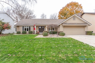 4411 Vicksburg Dr, Sylvania, OH 43560
