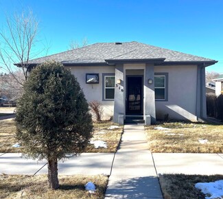 310 S 5th St, Hot Springs, SD 57747