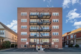 70 W 32nd St Unit 1F, Bayonne, NJ 07002