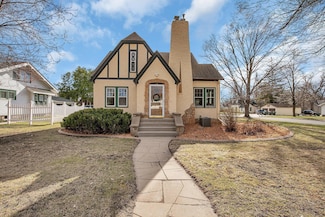 445 Franklin St SW, Hutchinson, MN 55350