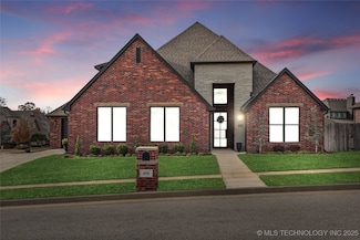 406 N 84th Place, Broken Arrow, OK 74014