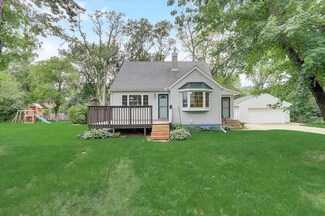7768 Groveland Rd, New Brighton, MN 55112
