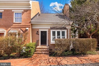 2504 Fairfax Dr Unit 14B, Arlington, VA 22201