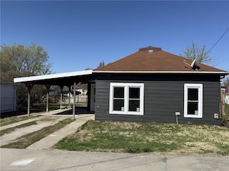 1809 Main St, Trenton, MO 64683