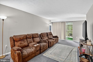 8007 Mandan Rd Unit 203, Greenbelt, MD 20770