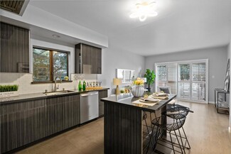4360 25th St, San Francisco, CA 94114