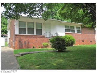3219 Oberlin Dr, Greensboro, NC 27405