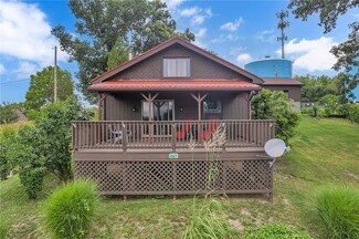 1712 Darlington Rd, Beaver Falls, PA 15010