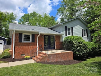 15333 Catawba Cir S, Matthews, NC 28104