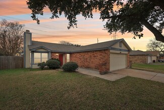 5050 Kleinway Dr, Houston, TX 77066